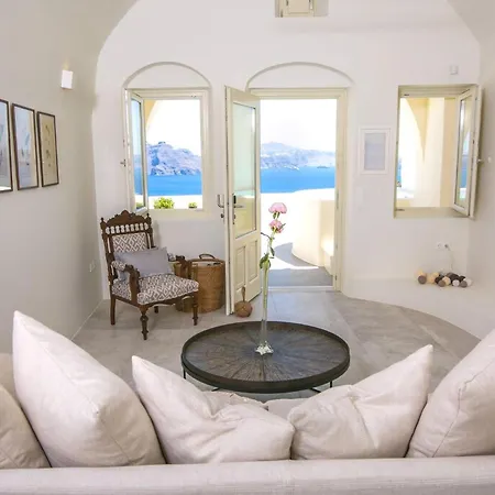 Elegant Santorini Aloia Private Hot Tub Air Conditioning Villa *