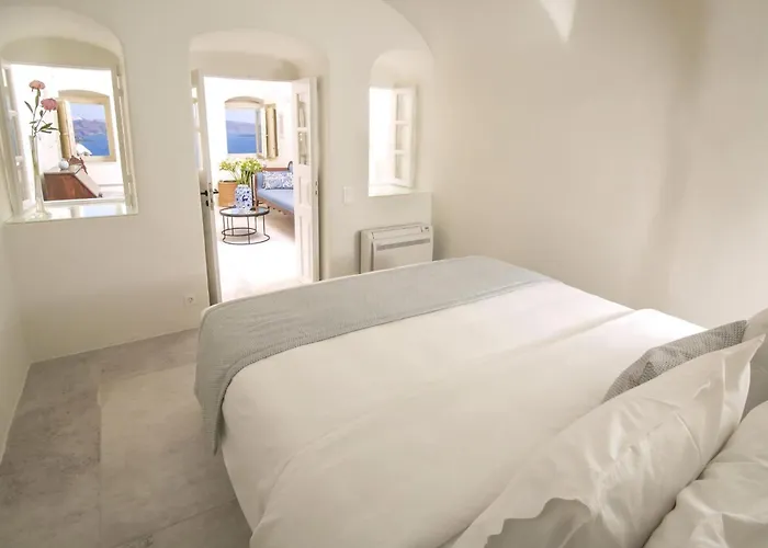 Elegant Santorini Aloia Private Hot Tub Air Conditioning イア