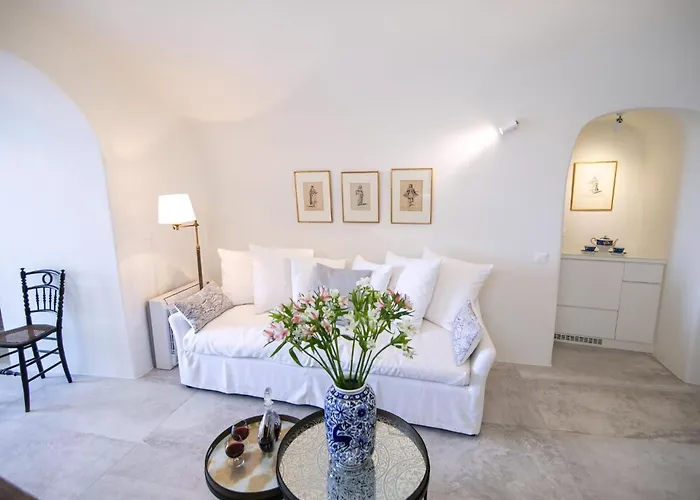 Elegant Santorini Aloia Private Hot Tub Air Conditioning イア